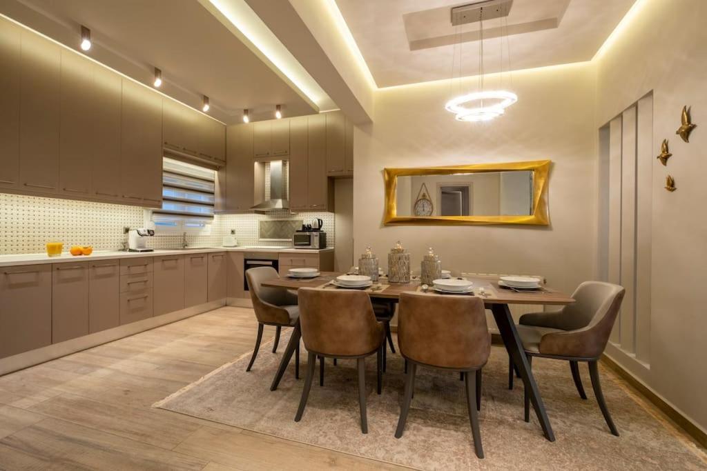Maison De Luxx A10, Cozy Apartment With Garden In Larissa Ngoại thất bức ảnh
