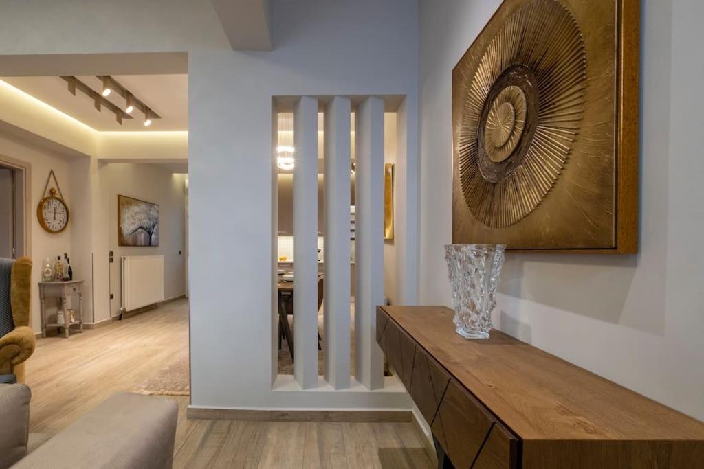 Maison De Luxx A10, Cozy Apartment With Garden In Larissa Ngoại thất bức ảnh