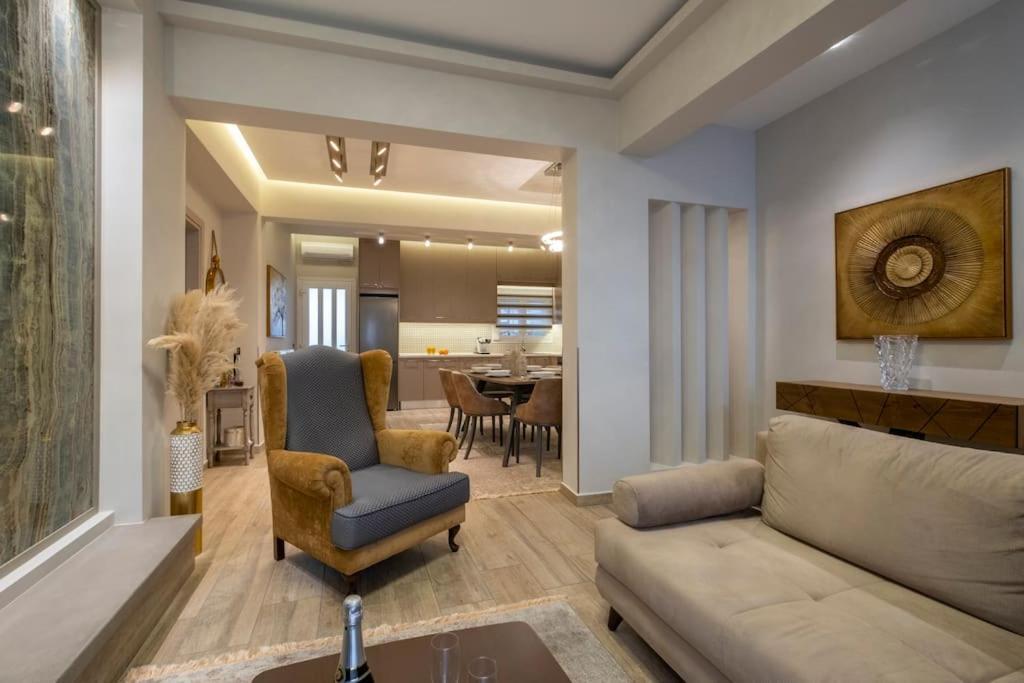 Maison De Luxx A10, Cozy Apartment With Garden In Larissa Ngoại thất bức ảnh