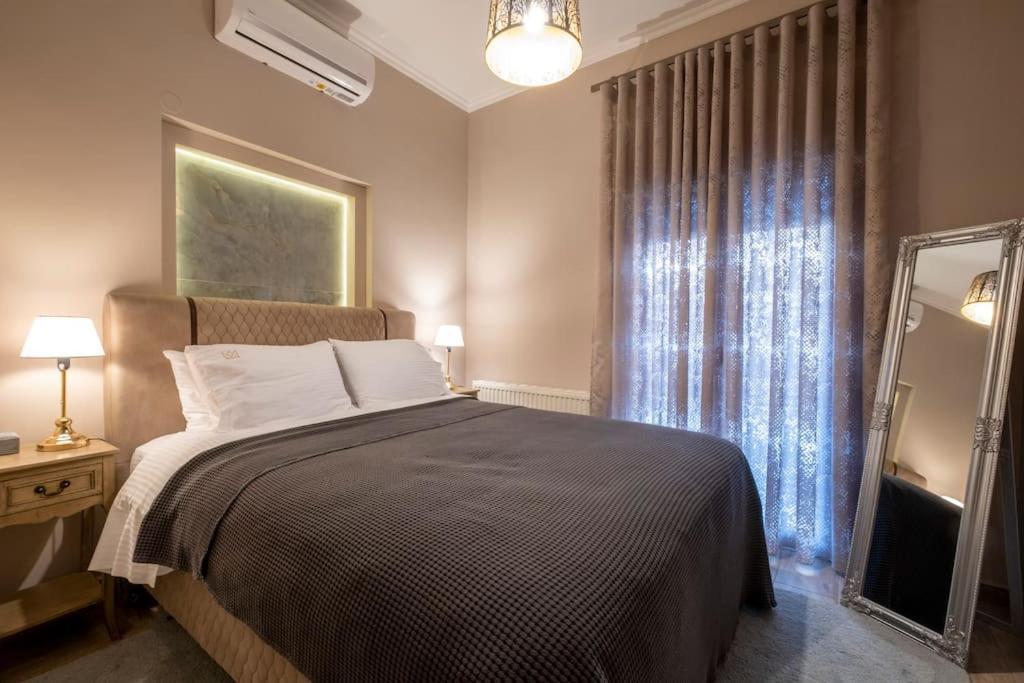 Maison De Luxx A10, Cozy Apartment With Garden In Larissa Ngoại thất bức ảnh