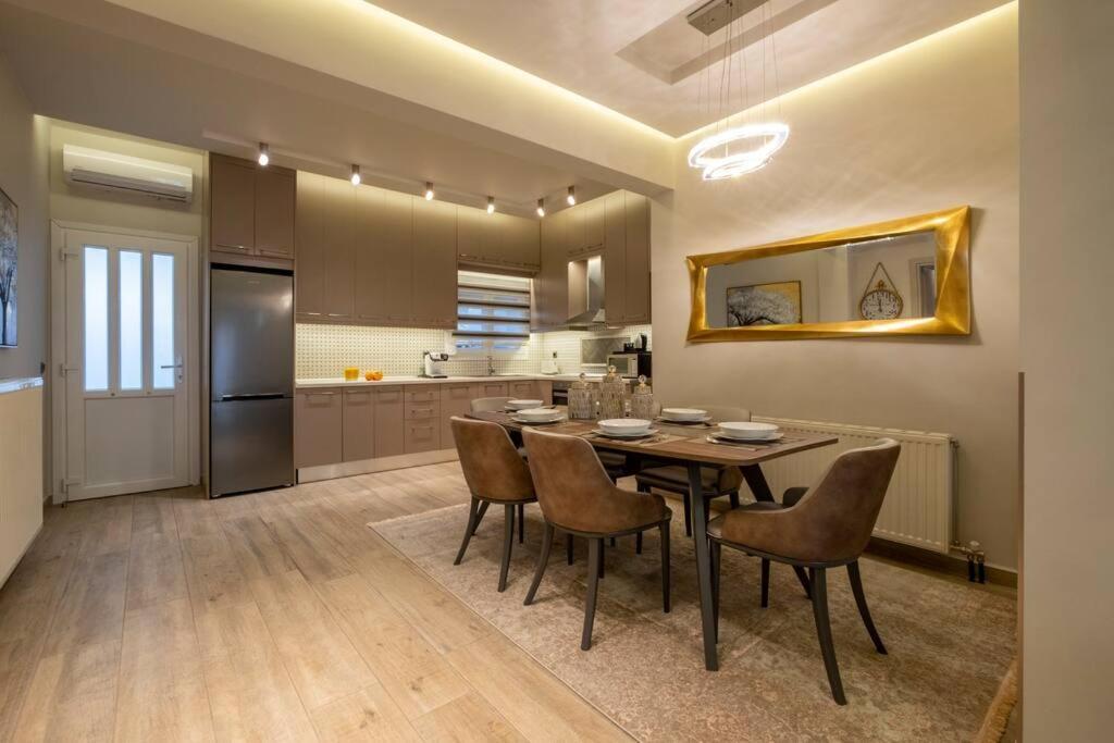 Maison De Luxx A10, Cozy Apartment With Garden In Larissa Ngoại thất bức ảnh